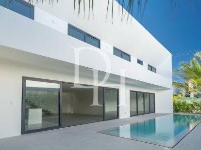 Вилла в Пунта-Кана, Доминиканская республика, 457м2 - стоимость 815&nbsp;000$ - Ref: 79632 фото 1