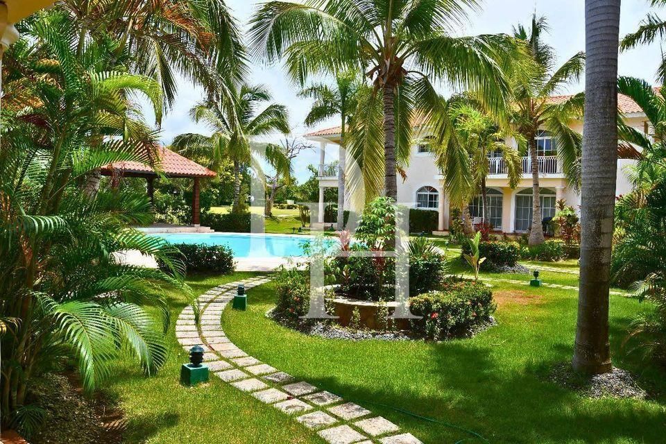 Таунхаус в Баваро, Доминиканская республика, 230м2 - стоимость 350&nbsp;000$ - Ref: 79658 фото 2