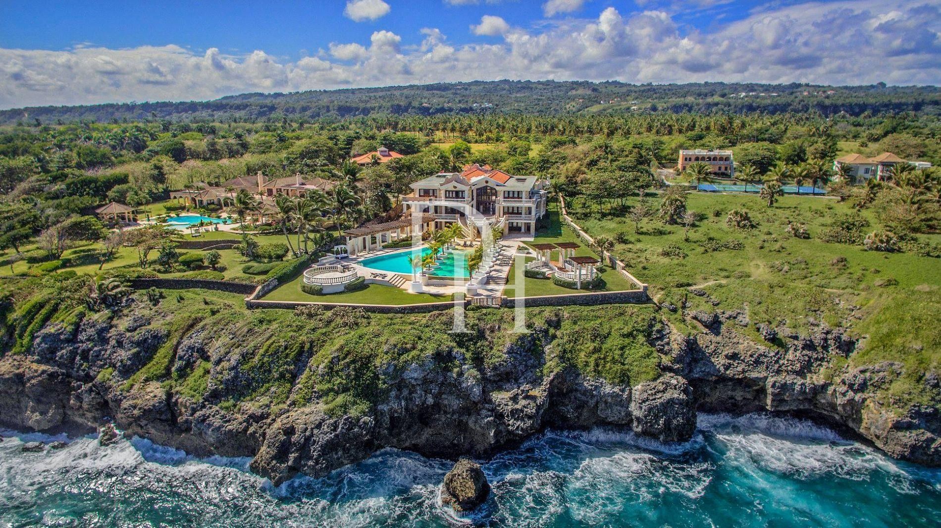 Вилла в Кабрера, Доминиканская республика, 1 650м2 - Ref: 79714 фото 1