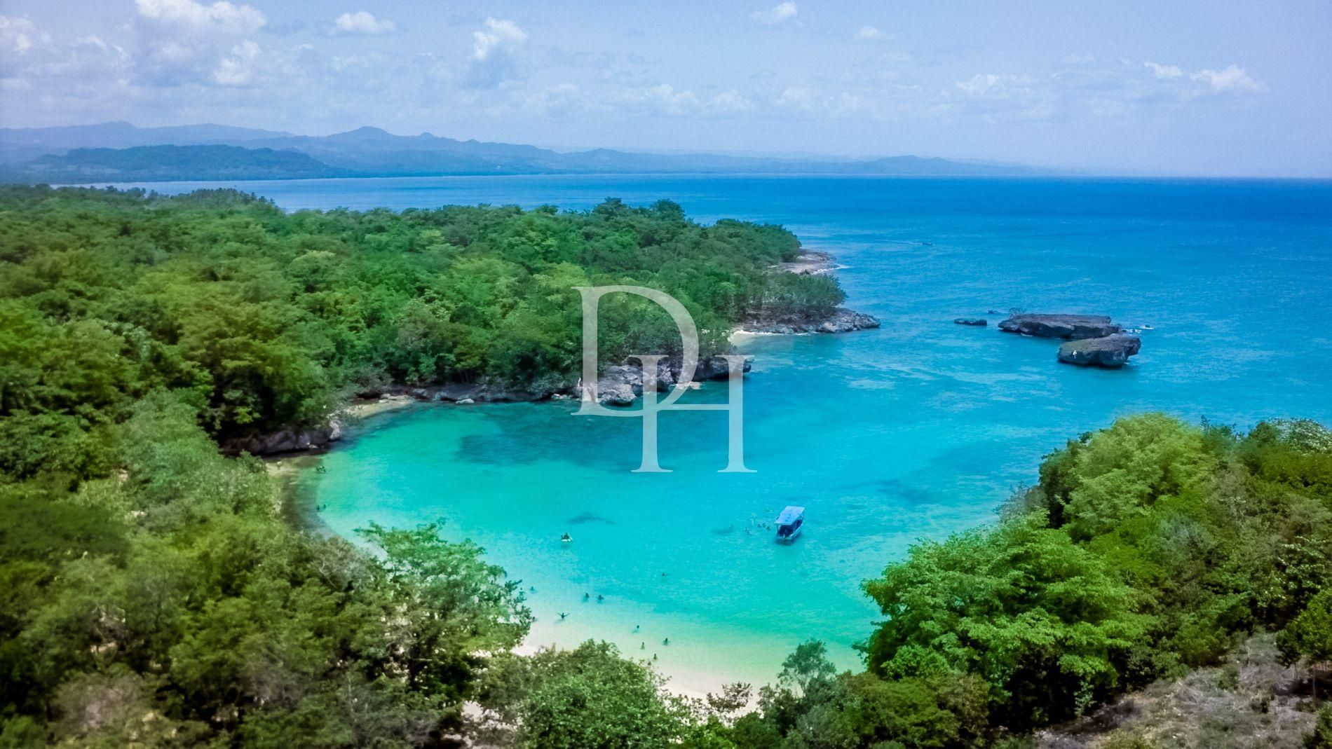 Участок в Кабрера, Доминиканская республика, 9 000м2 - стоимость 1&nbsp;800&nbsp;000$ - Ref: 79772 фото 1