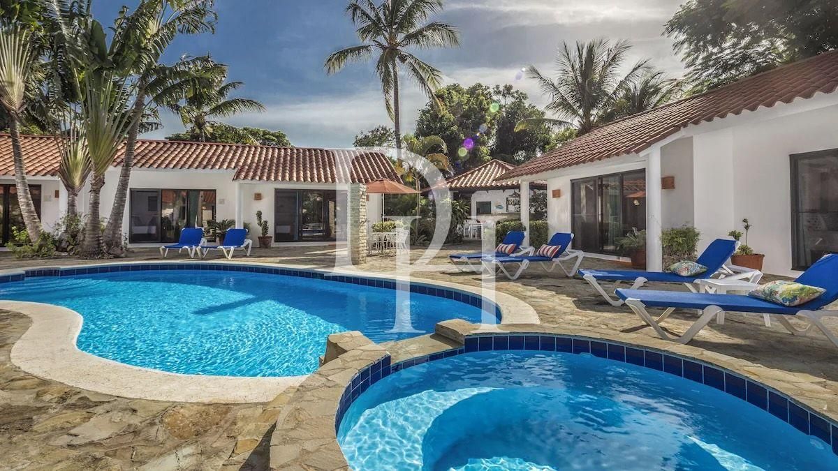 Отель в Сосуа, Доминиканская республика - стоимость 1&nbsp;200&nbsp;000$ - Ref: 79955 фото 1