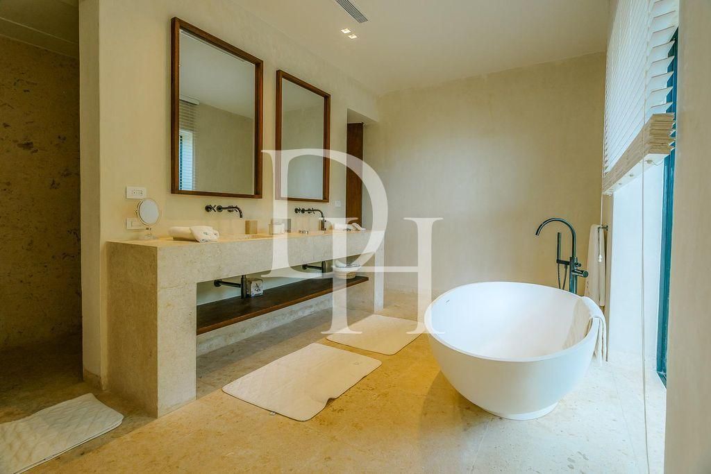 Villa in Punta Cana, Dominican Republic, 1 300m2 - for 4&nbsp;950&nbsp;000€ - Ref: 80084 photo 2