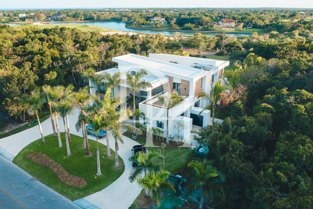 Вилла в Пунта-Кана, Доминиканская республика, 735м2 - стоимость 2&nbsp;495&nbsp;000$ - Ref: 80090 фото 16