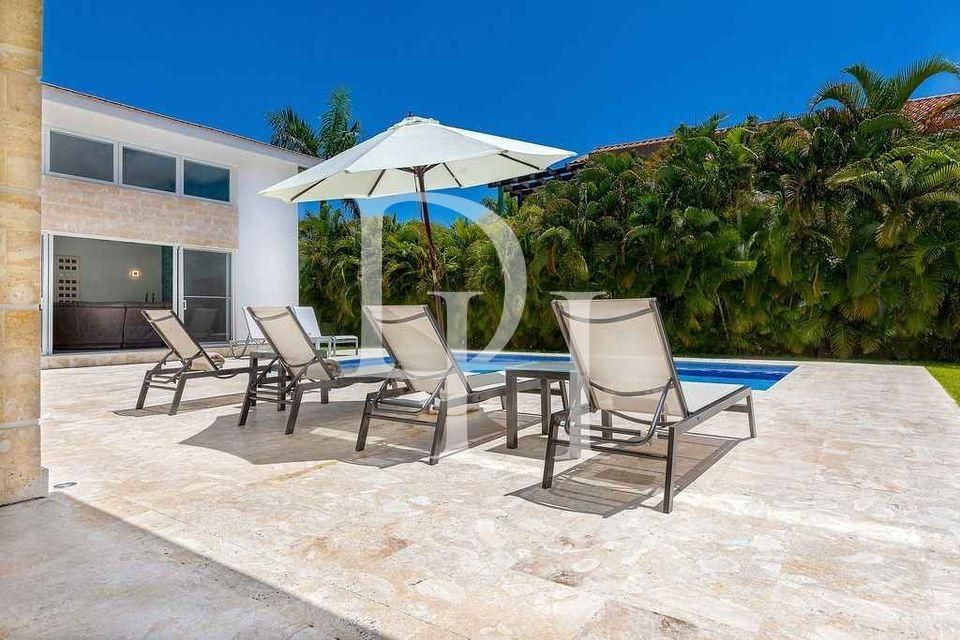 Villa in Bavaro, Dominican Republic, 450m2 - for 950&nbsp;000$ - Ref: 80107 photo 1