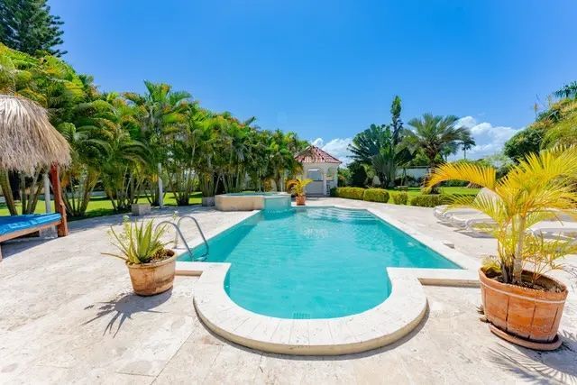 Вилла в Кабарете, Доминиканская республика, 566м2 - стоимость 585&nbsp;000$ - Ref: 80268 фото 1