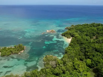 Land in Cabrera, Dominican Republic for 4 182 500$ (ID:80305)