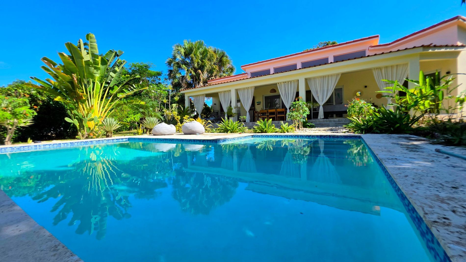Villa in Cabarete, Dominican Republic, 200m2 - for 429&nbsp;000$ - Ref: 80322 photo 1
